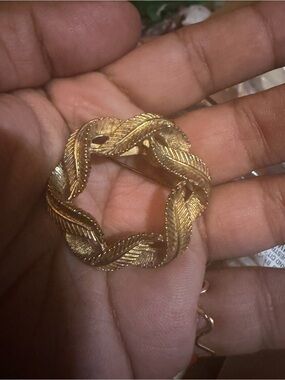 Gold-Tone Woven Leaf Circle Brooch - Women Jewelry